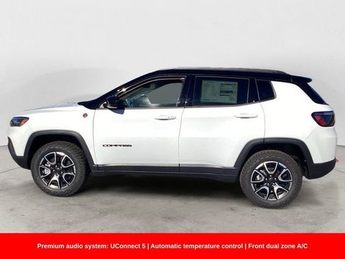 New 2026 Jeep Compass Trailhawk image 2