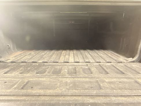 Used 2018 Chevrolet Silverado 1500 LT w/ All Star Edition image 34