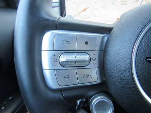 Used 2024 Genesis GV60 RWD image 42