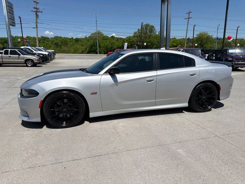 Used 2023 Dodge Charger Scat Pack w/ Plus Group RWD image 2