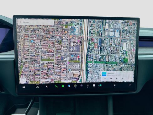 Used 2022 Tesla Model X image 9