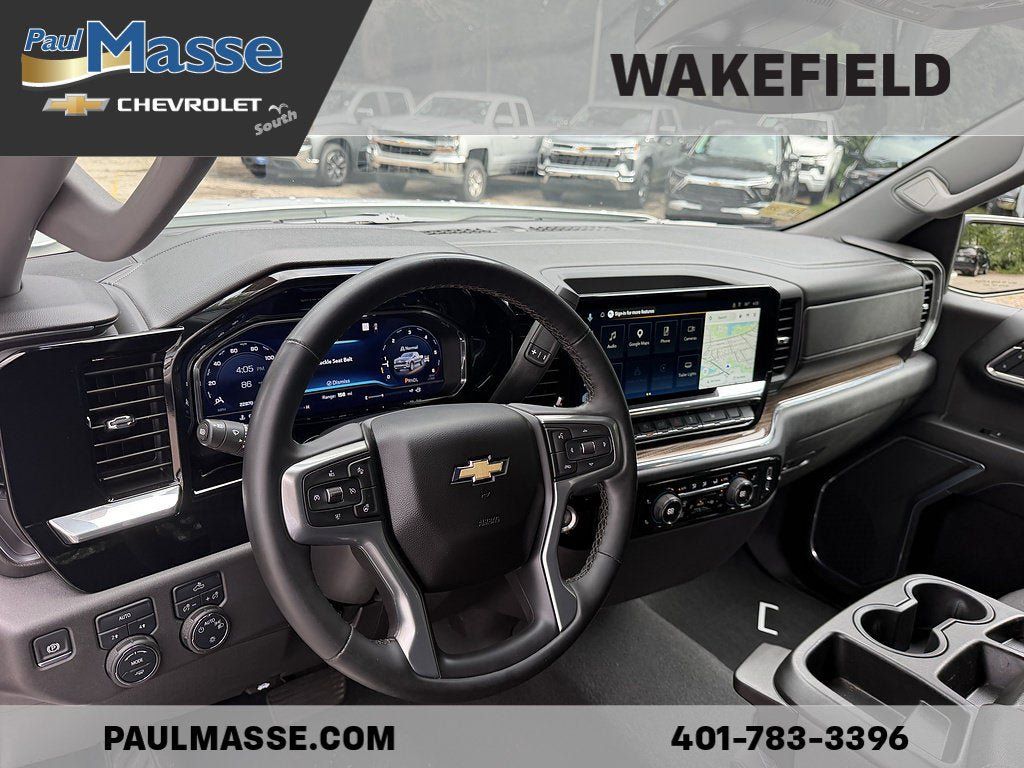 Used 2025 Chevrolet Silverado 1500 LT AWD/4WD image 13