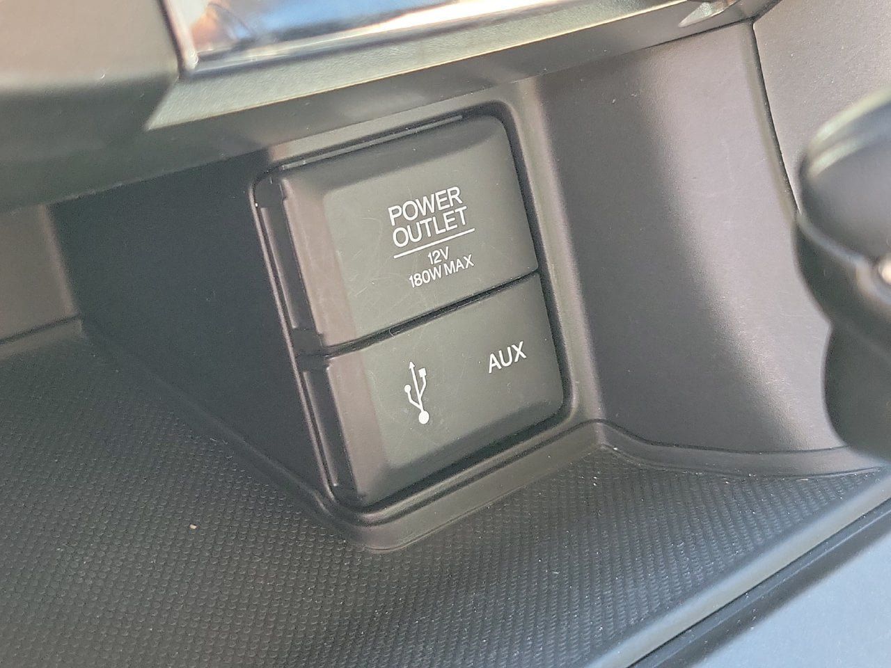 Used 2015 Honda Accord EX-L image 25