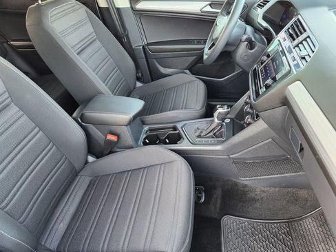 Used 2023 Volkswagen Tiguan S image 10