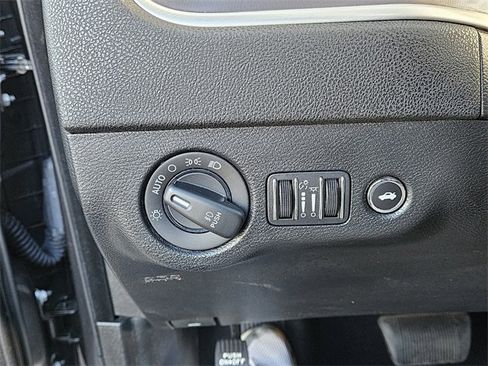 Used 2022 Dodge Charger R/T image 25