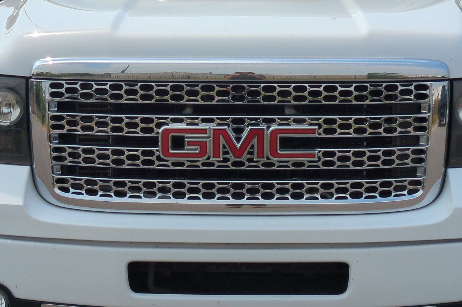 Used 2014 GMC Sierra 2500 Denali AWD/4WD image 44
