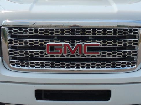 Used 2014 GMC Sierra 2500 Denali AWD/4WD image 44