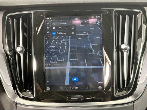 Used 2025 Volvo S60 B5 Core image 15