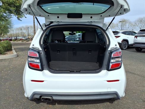 Used 2018 Chevrolet Sonic LT w/ Convenience Package image 10