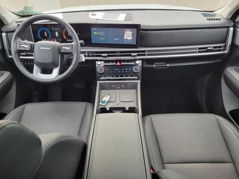 Used 2025 Hyundai Santa Fe SEL AWD/4WD image 14
