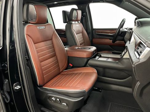 Used 2023 GMC Yukon XL Denali Ultimate AWD/4WD image 47