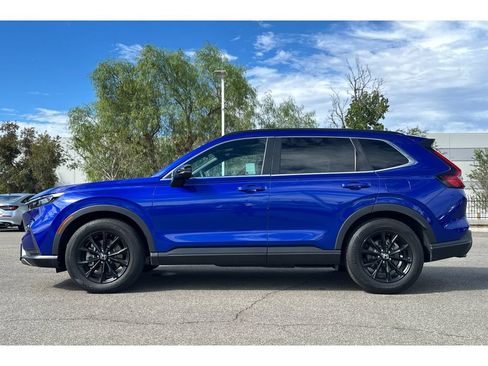 Used 2025 Honda CR-V Sport image 2