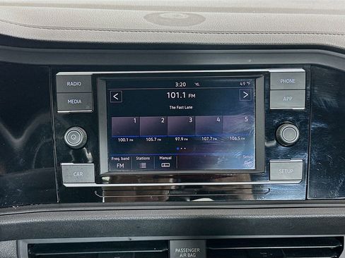 Used 2019 Volkswagen Jetta R-Line image 14