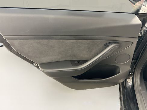 Used 2022 Tesla Model 3 Performance image 26