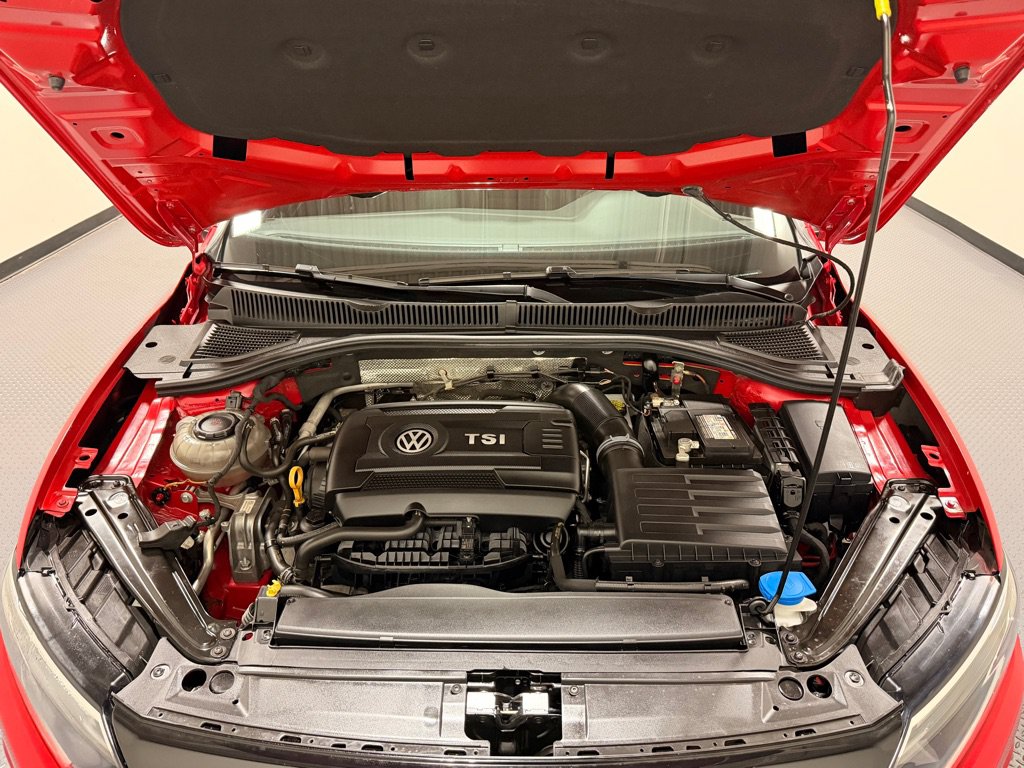 Used 2019 Volkswagen Jetta GLI FWD image 18