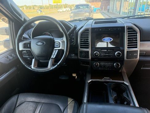 Used 2017 Ford F350 Platinum w/ Platinum Ultimate Package AWD/4WD image 7