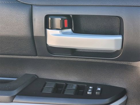 Used 2020 Toyota Tundra SR5 image 40