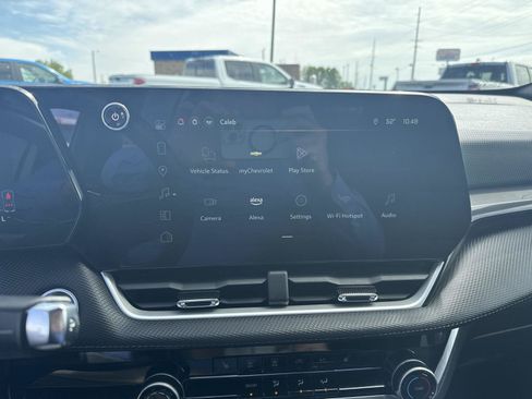 Used 2025 Chevrolet Equinox LT FWD image 21
