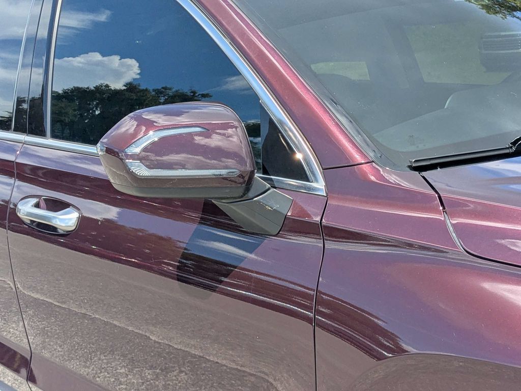 Used 2024 Hyundai Palisade SEL FWD image 11
