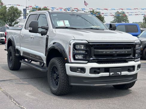 New 2026 Ford F250 Lariat w/ Black Appearance Package AWD/4WD image 6