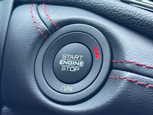 Used 2023 Dodge Durango GT RWD image 30