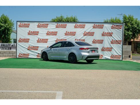 Used 2022 Toyota Corolla LE w/ Carpet Mat Package (TMS) FWD image 23
