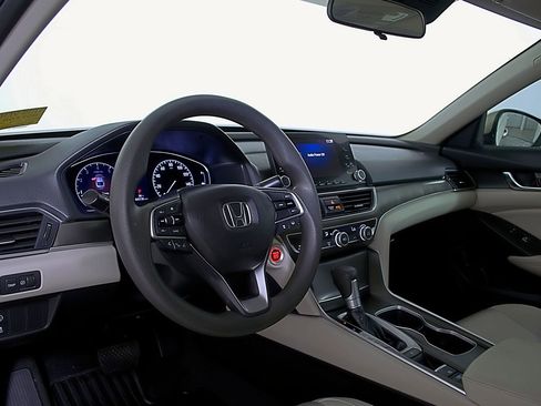 Used 2019 Honda Accord LX image 20