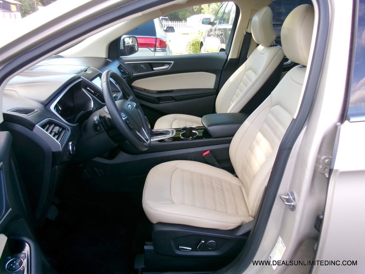 Used 2018 Ford Edge SEL w/ Equipment Group 201A AWD/4WD image 7