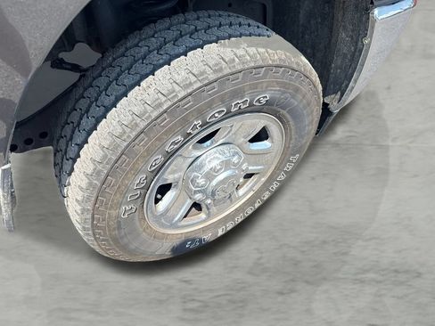 Used 2024 RAM 2500 Tradesman w/ Chrome Appearance Group AWD/4WD image 10