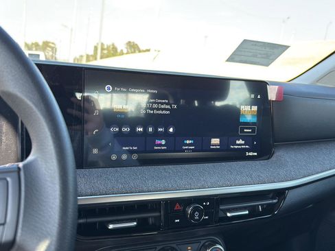 New 2026 Nissan Kicks S image 18