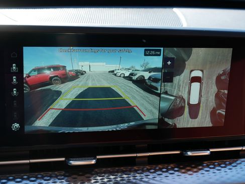 Certified 2024 Kia Carnival SX Prestige image 27