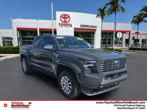 Used 2025 Toyota Tacoma Limited AWD/4WD image 1