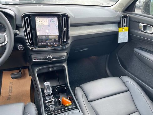 New 2026 Volvo XC40 B5 Plus w/ Protection Package Premier image 14