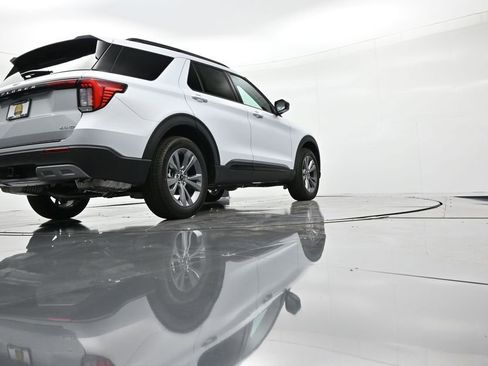 New 2026 Ford Explorer Active w/ Active Comfort Package image 28