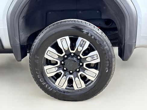 Used 2024 GMC Sierra 2500 Denali w/ Denali Reserve Package AWD/4WD image 33