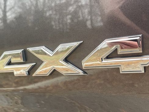 Used 2016 RAM 2500 Tradesman w/ Chrome Appearance Group image 11