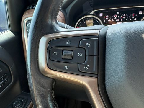 Used 2021 Chevrolet Silverado 1500 High Country w/ Technology Package AWD/4WD image 18