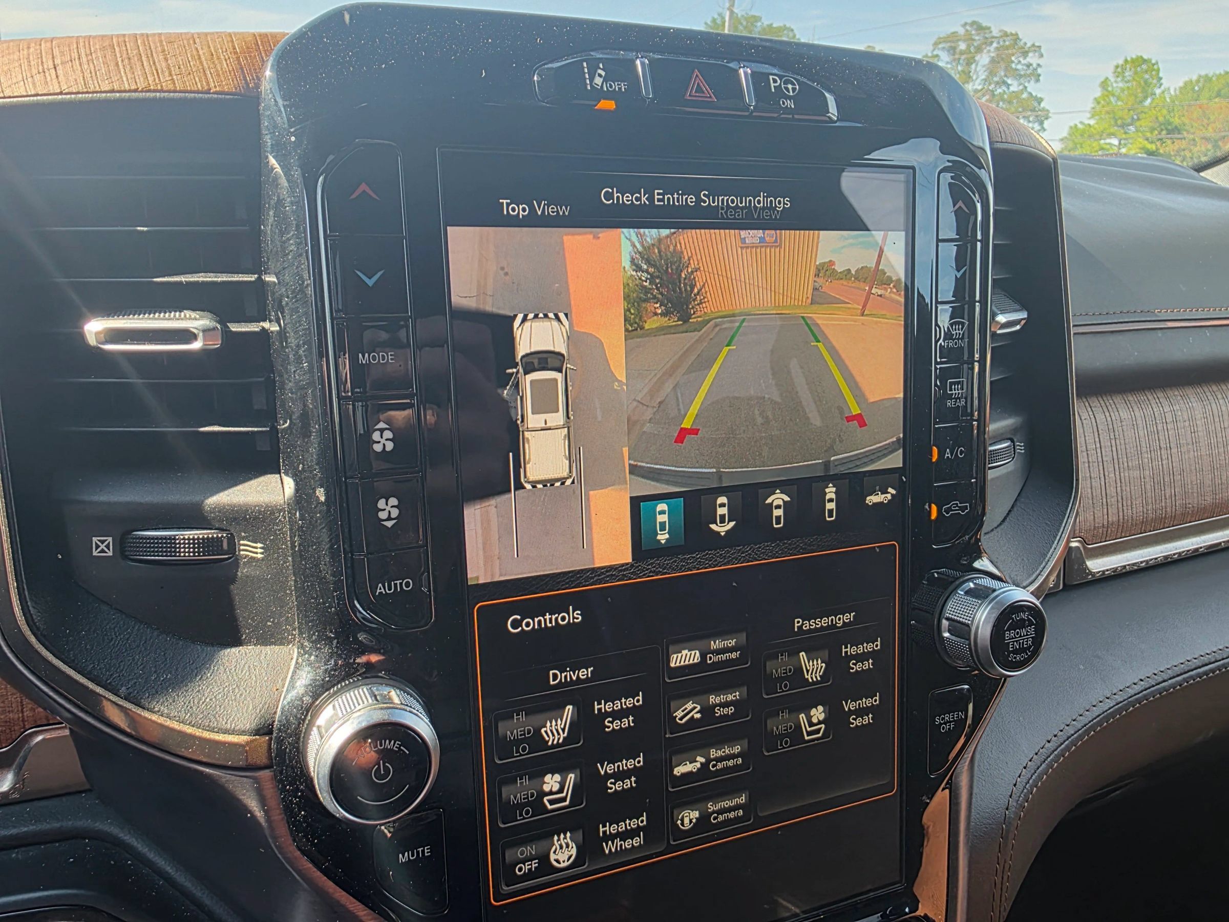 Used 2019 RAM 1500 Limited AWD/4WD image 18