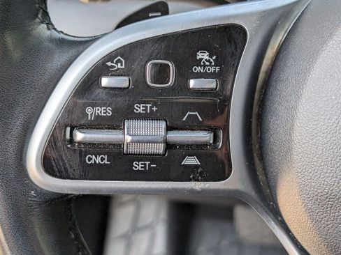 Used 2021 Mercedes-Benz GLS 450 4MATIC image 21