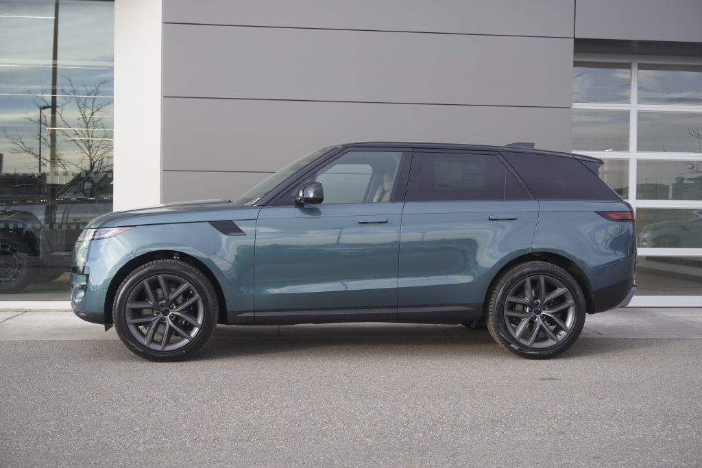 New 2026 Land Rover Range Rover Sport SE AWD/4WD image 8