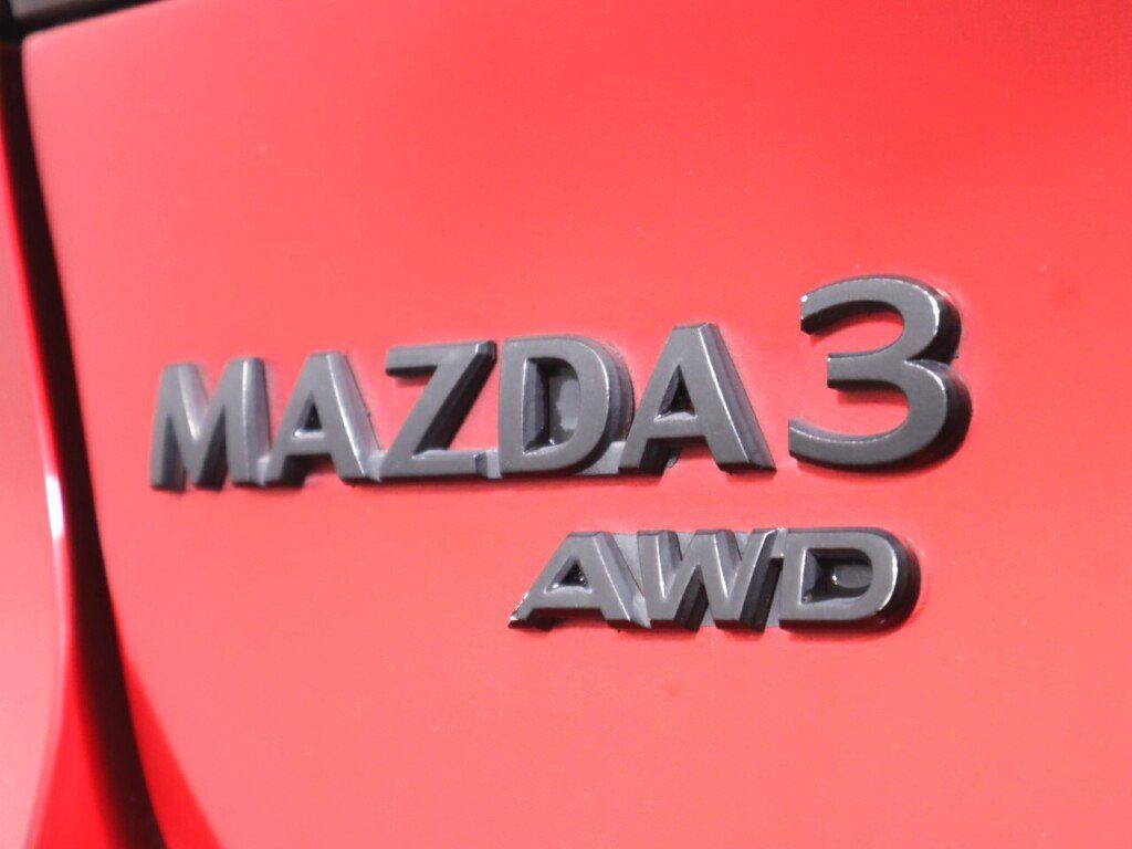 Used 2021 MAZDA MAZDA3 Hatchback w/Premium Plus Pkg AWD/4WD image 38