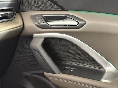 Certified 2025 Audi Q5 Premium w/ Convenience Package image 23