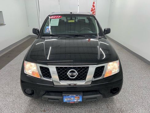 Used 2017 Nissan Frontier SV RWD image 4