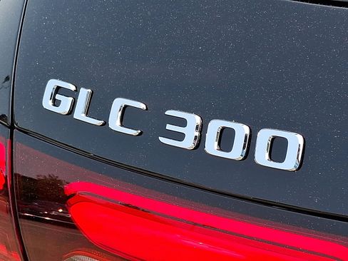 Certified 2025 Mercedes-Benz GLC 300 4MATIC image 30
