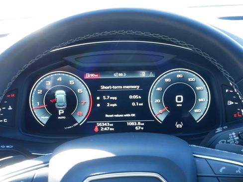 Used 2021 Audi Q8 Premium Plus image 20