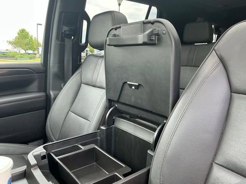 Used 2022 Chevrolet Tahoe RST w/ Luxury Package AWD/4WD image 34