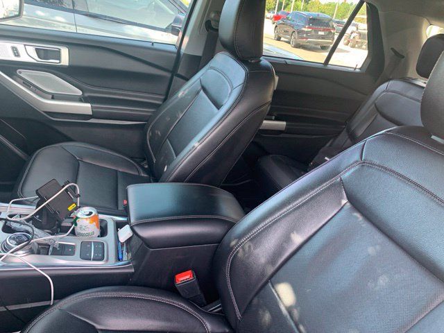 Used 2023 Ford Explorer Limited w/ Limited Technology Package RWD image 9