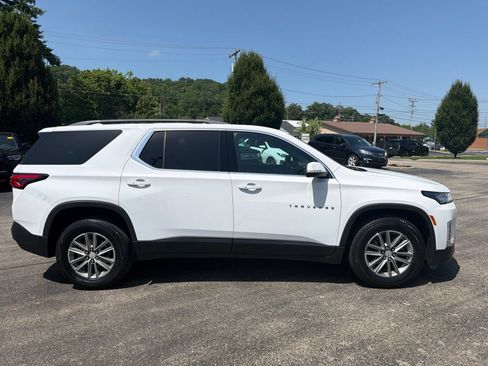 Used 2023 Chevrolet Traverse LT FWD image 6