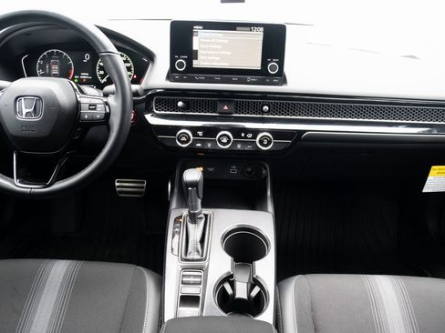 Used 2024 Honda Civic Sport image 15