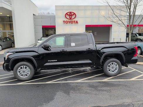 New 2026 Toyota Tundra SR5 image 8